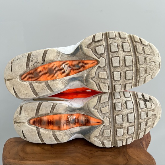 Nike Air Max 95 PRM Premium Total Orange Black White 538416-801 Mens Size 8.5 - Picture 9 of 12